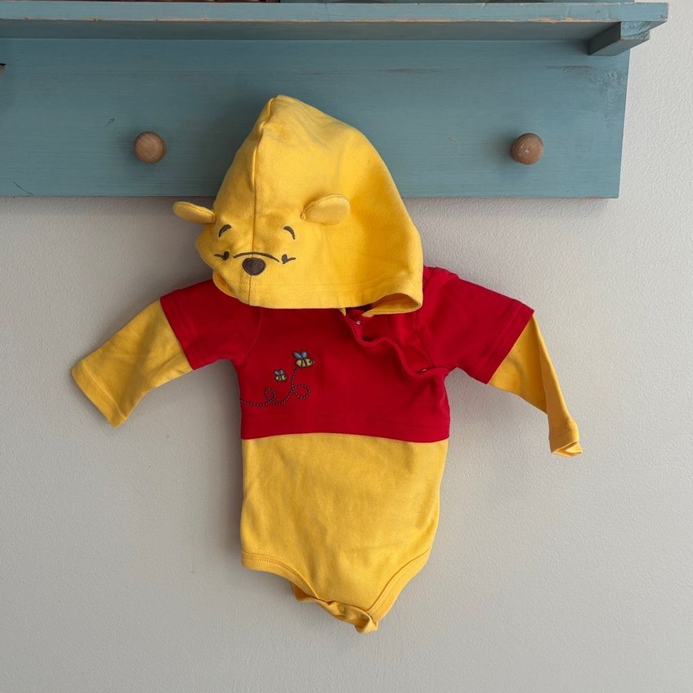 Disney Store Winnie the Pooh Baby Costume Bodysuit Hood 0-3 months